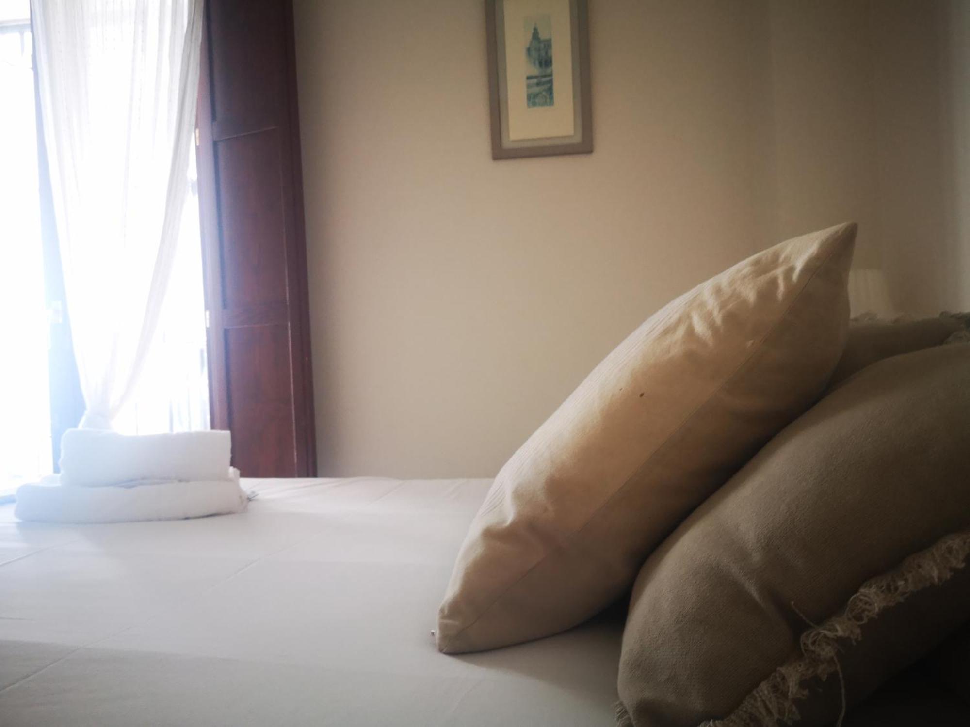 Charming & Quiet Apartment In Plaza Del Salvador Севиля Екстериор снимка